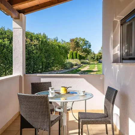 Casetta Filip By Interhome *